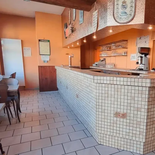 renovation-bar-pmu-avant-768x768 renovation-bar-pmu-avant-768x768